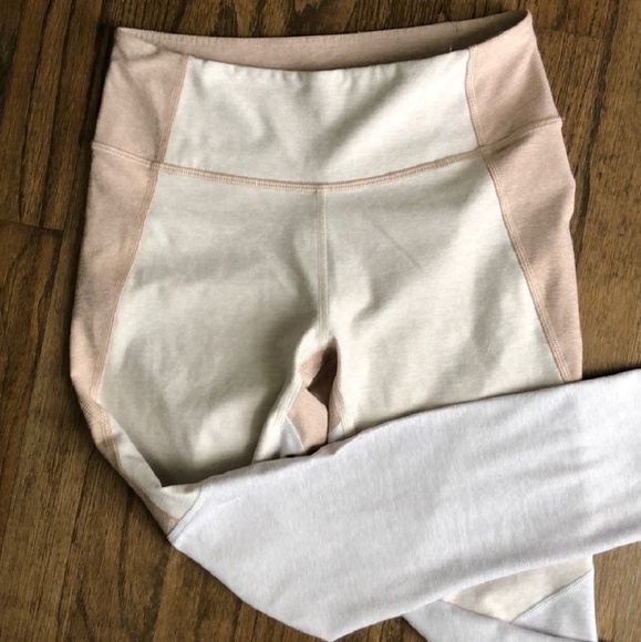 NWOT Outdoor Voices 7/8 Tri-tone leggings - Picture 7 of 8